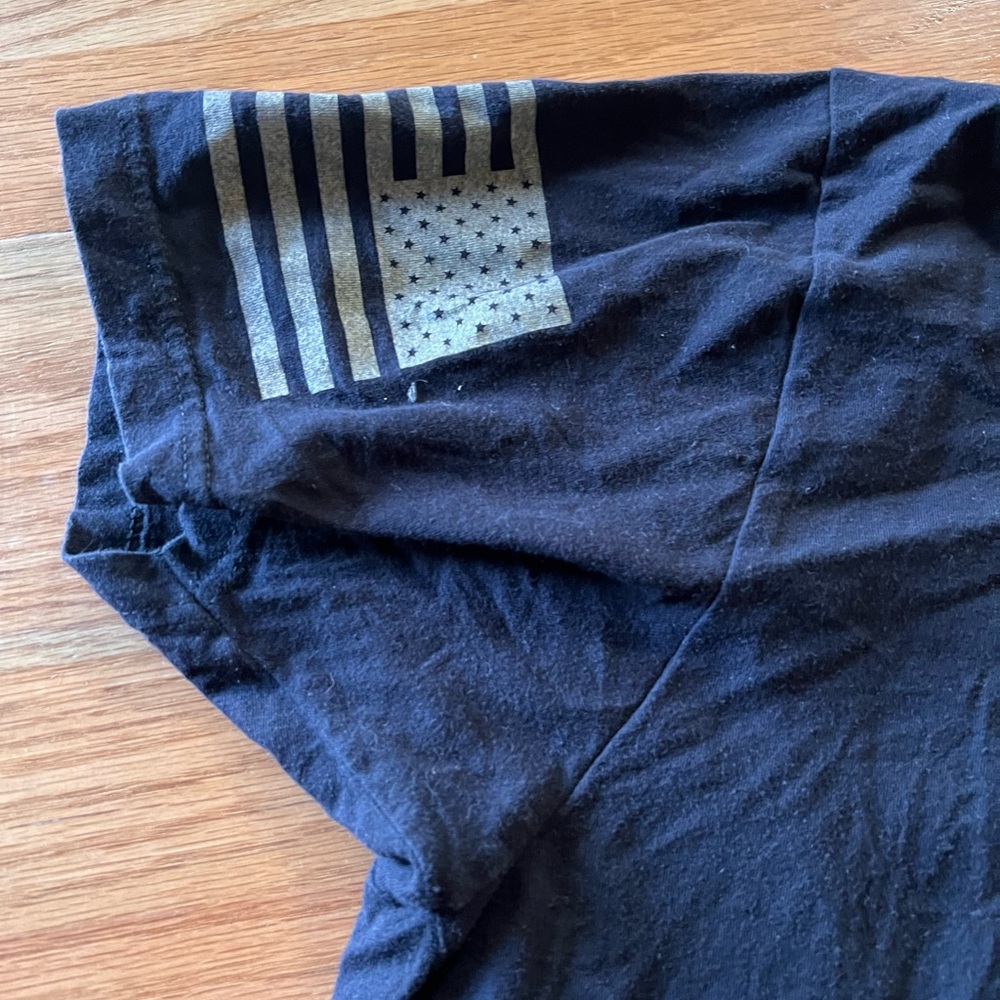 Teeshirt - Picture 4 of 4